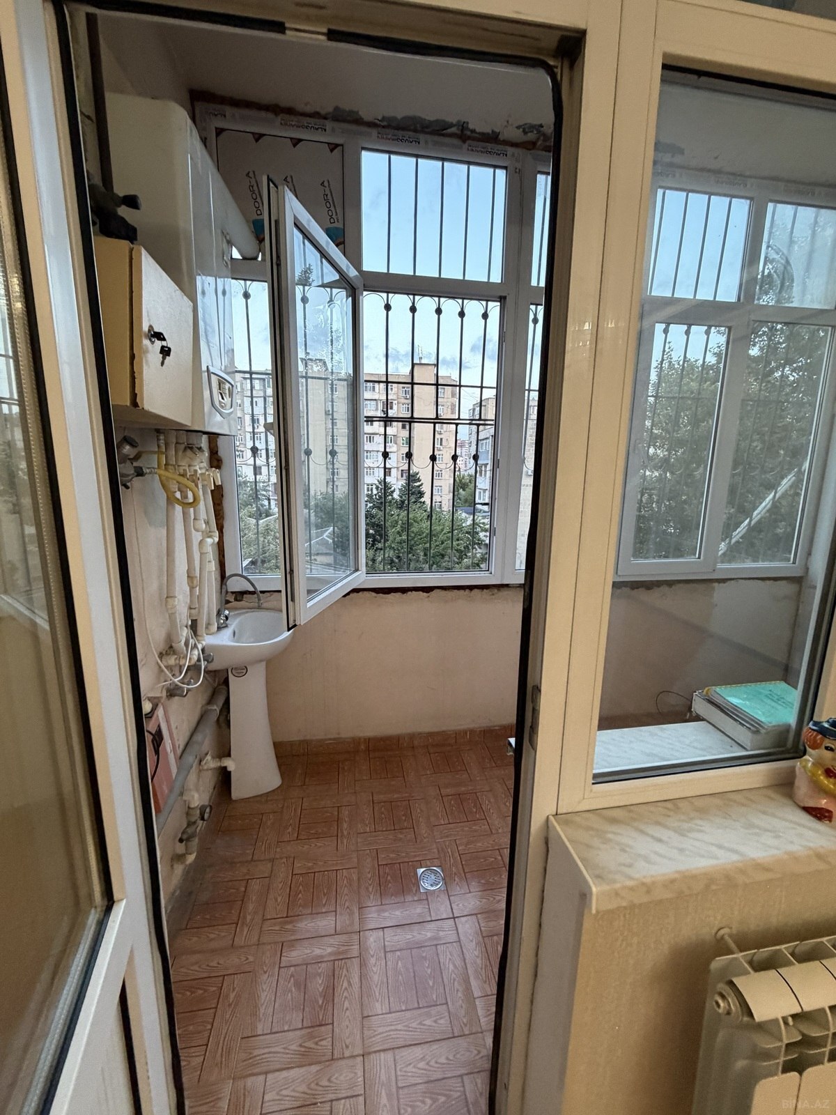2 otaqlı Yeni tikili, Azadlıq Prospekti m., Bakı