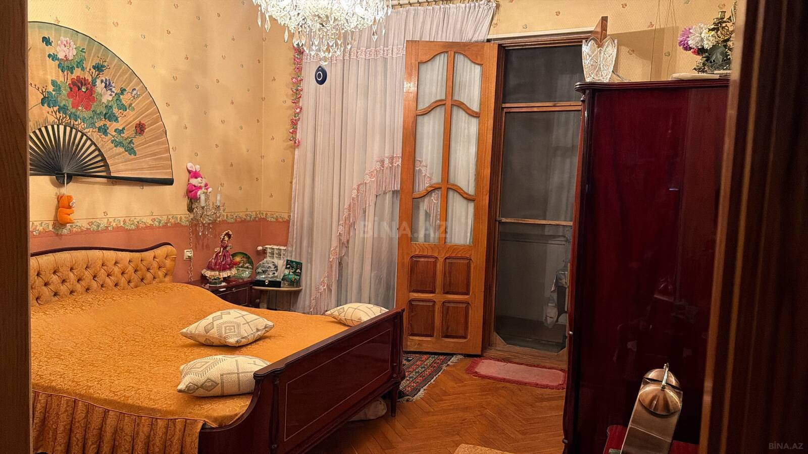 3 otaqlı Köhnə tikili, Qara Qarayev m., Bakı