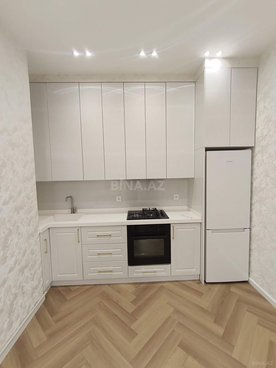 3 otaqlı Yeni tikili, Koroğlu m., Bakı