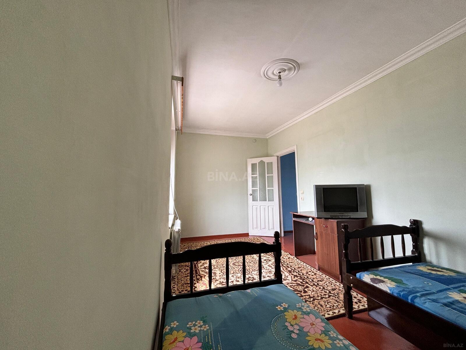 2 otaqlı Köhnə tikili, Neftçilər m., Bakı