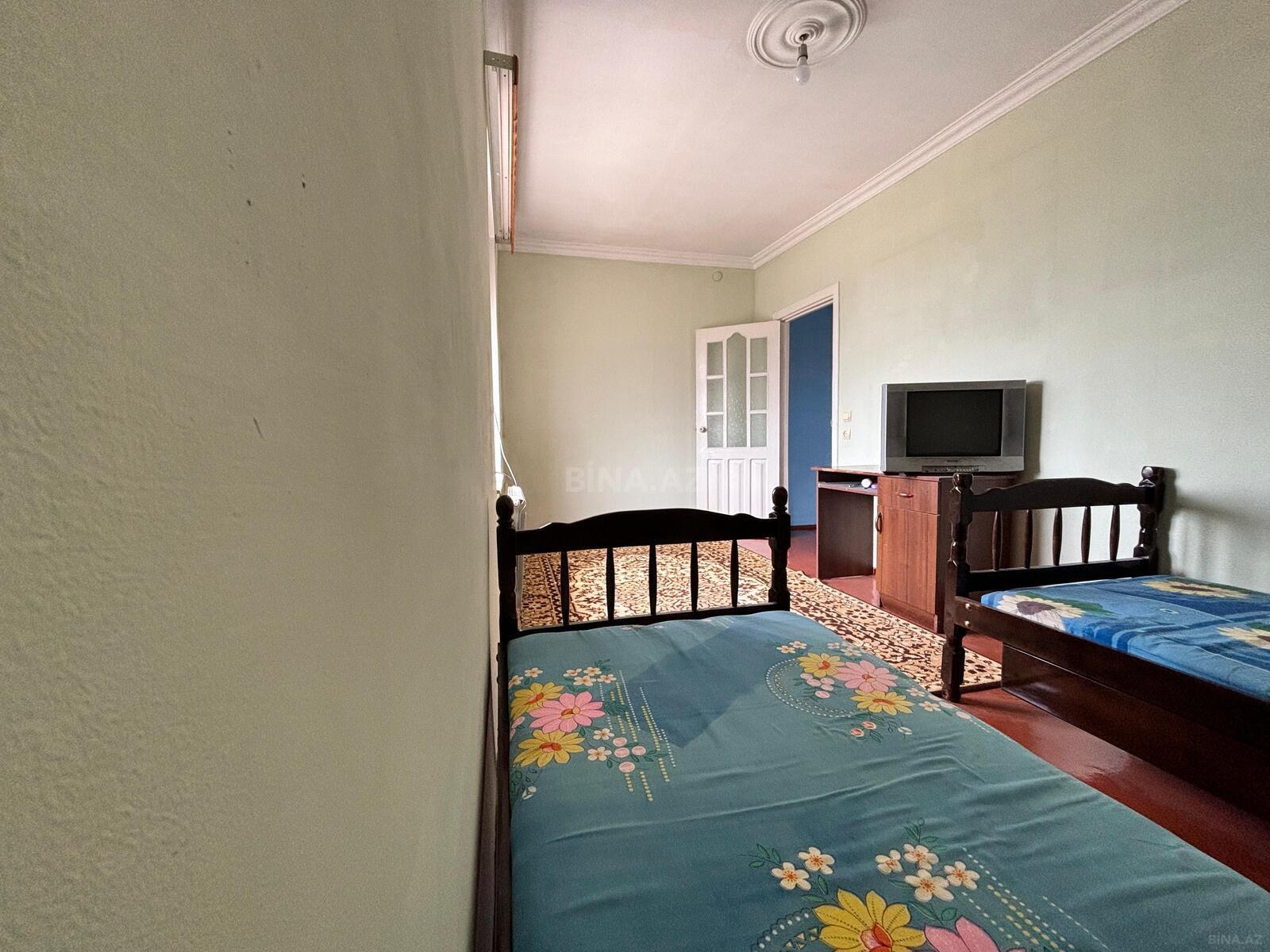2 otaqlı Köhnə tikili, Neftçilər m., Bakı