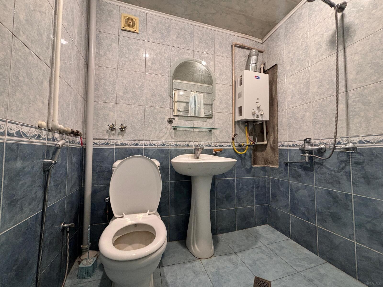 2 otaqlı Köhnə tikili, Neftçilər m., Bakı