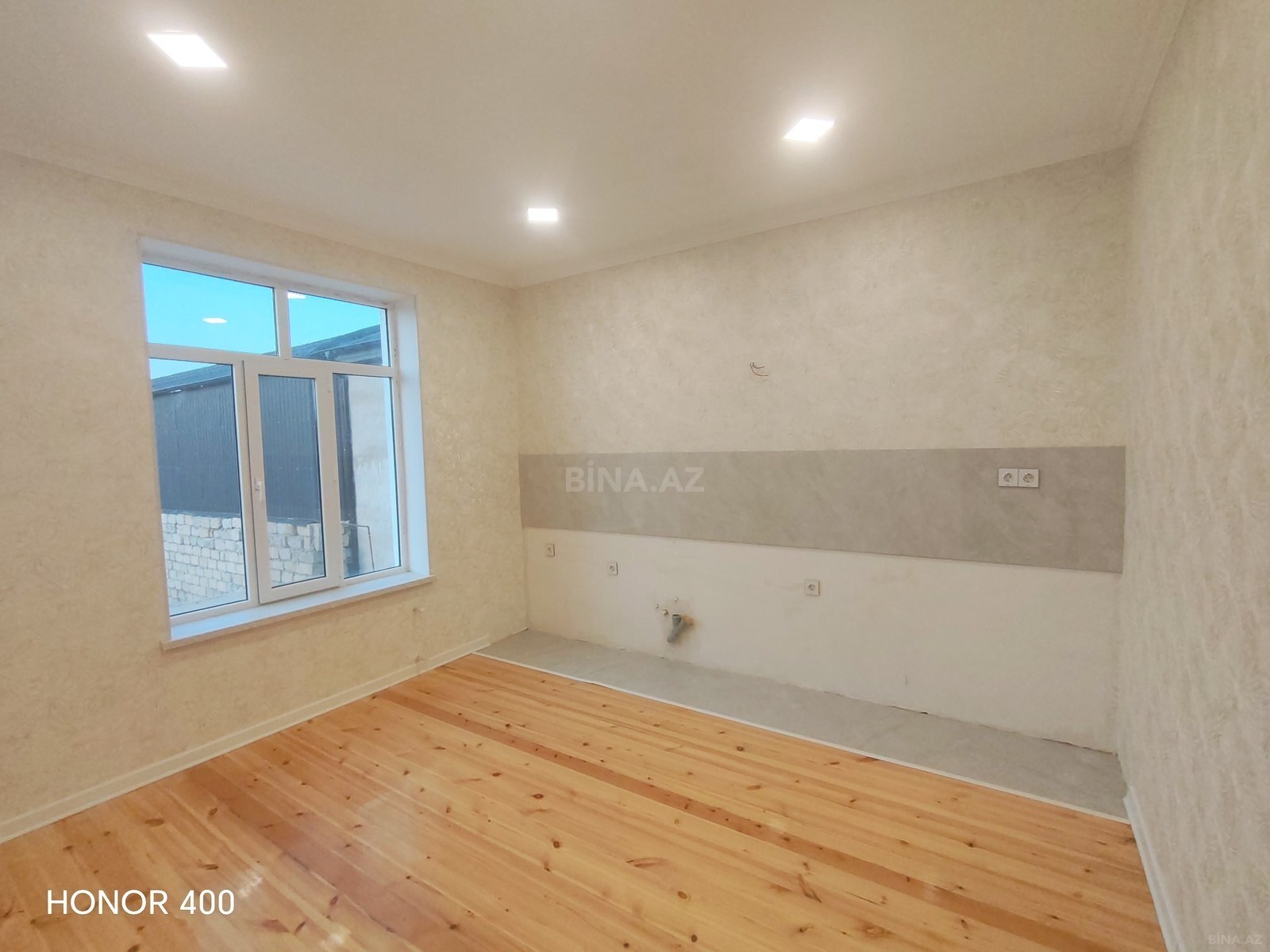 4 otaqlı Həyət evi/Bağ evi, Binəqədi q., Bakı