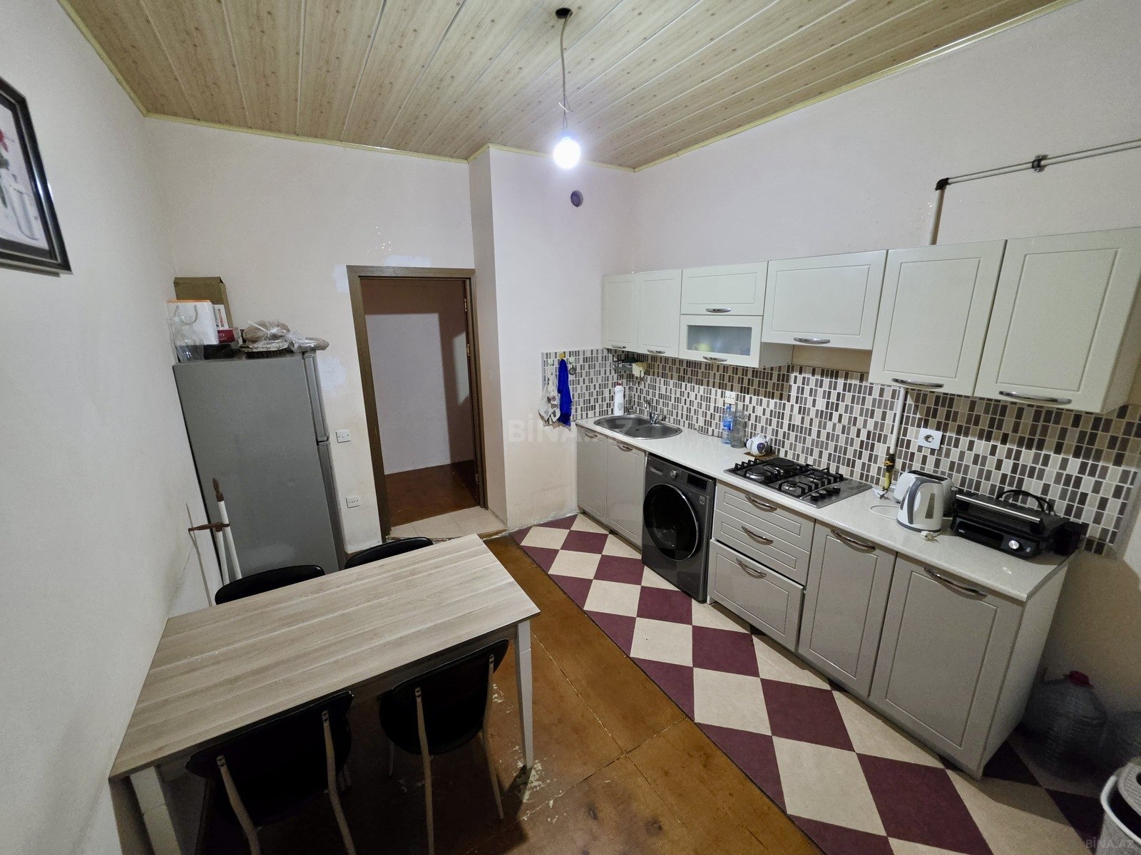 2 otaqlı Köhnə tikili, Yeni Günəşli q., Bakı