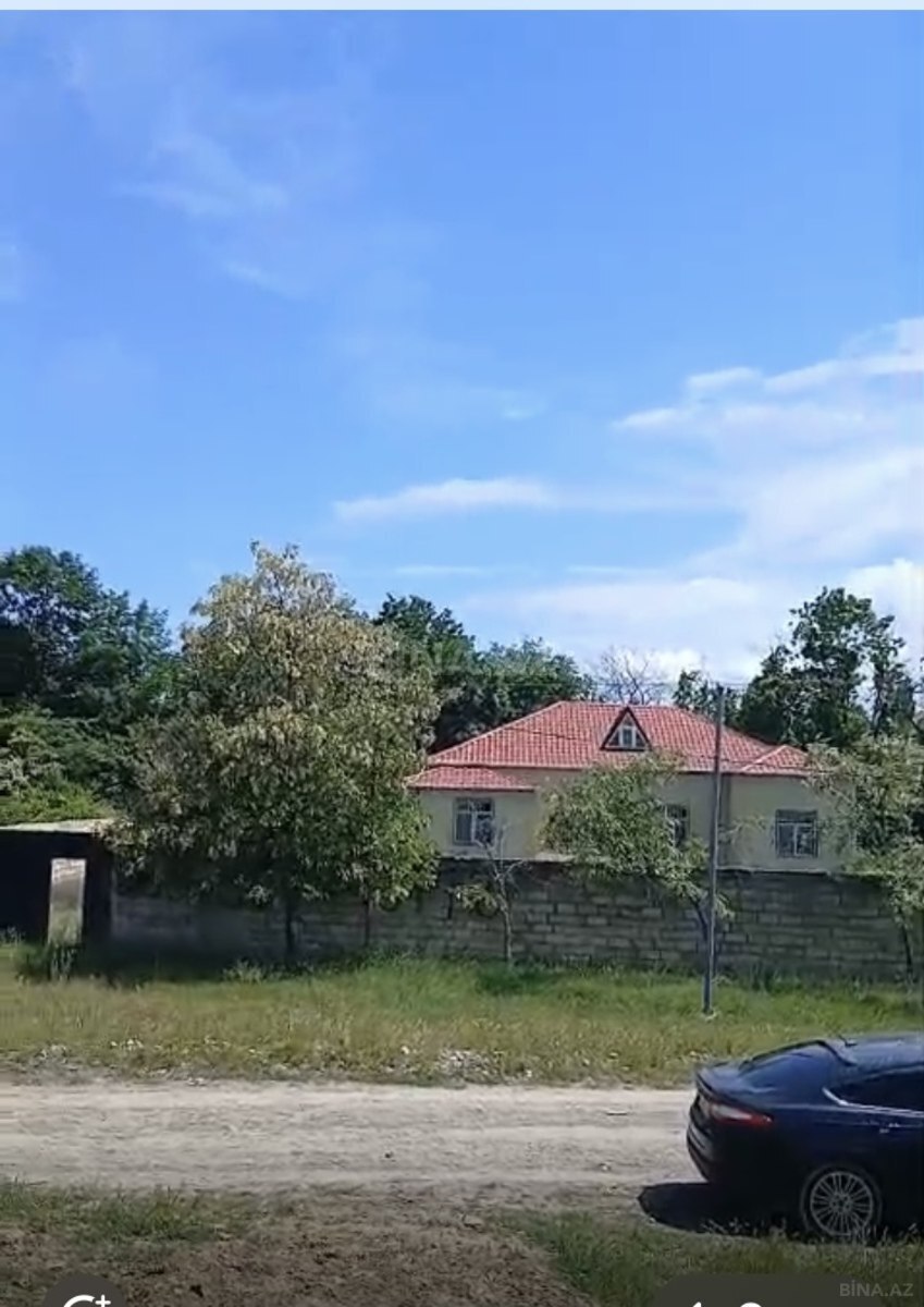 4 otaqlı Həyət evi/Bağ evi, Quba