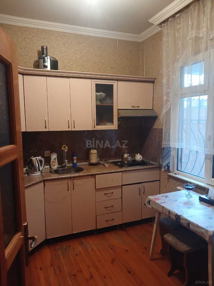 4 otaqlı Həyət evi/Bağ evi, Koroğlu m., Bakı