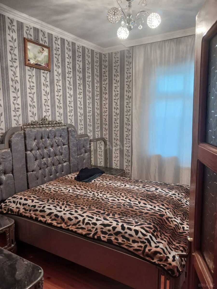 4 otaqlı Həyət evi/Bağ evi, Koroğlu m., Bakı