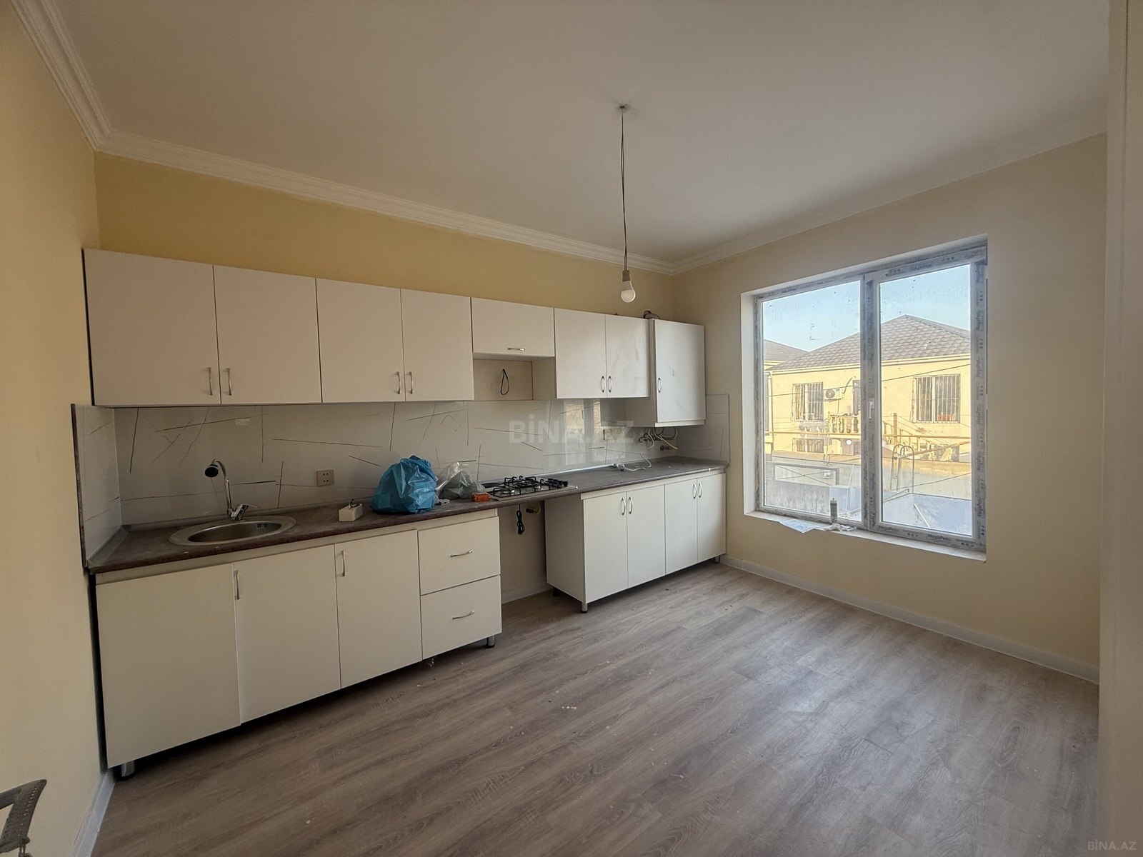 3 otaqlı Həyət evi/Bağ evi, Binə q., Bakı