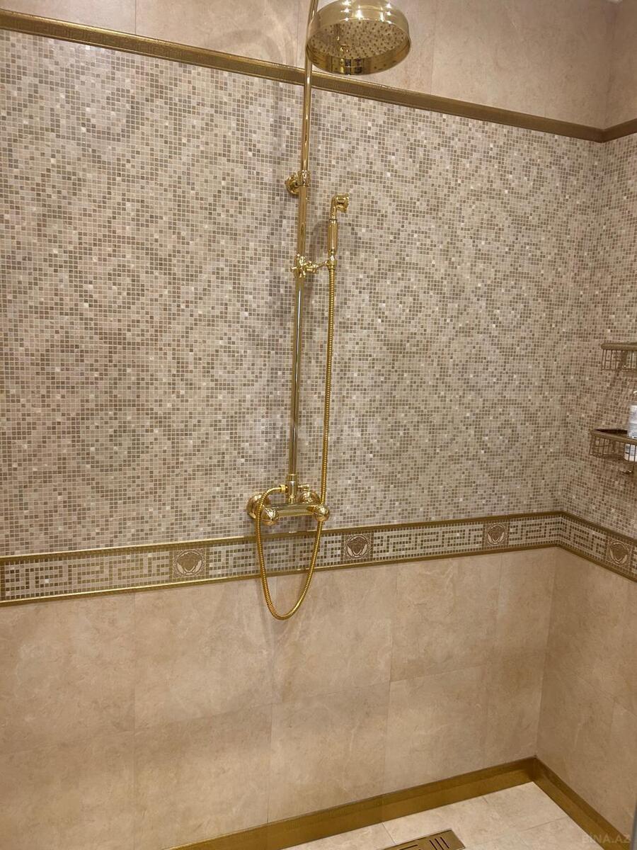 5 otaqlı Köhnə tikili, Nizami m., Bakı