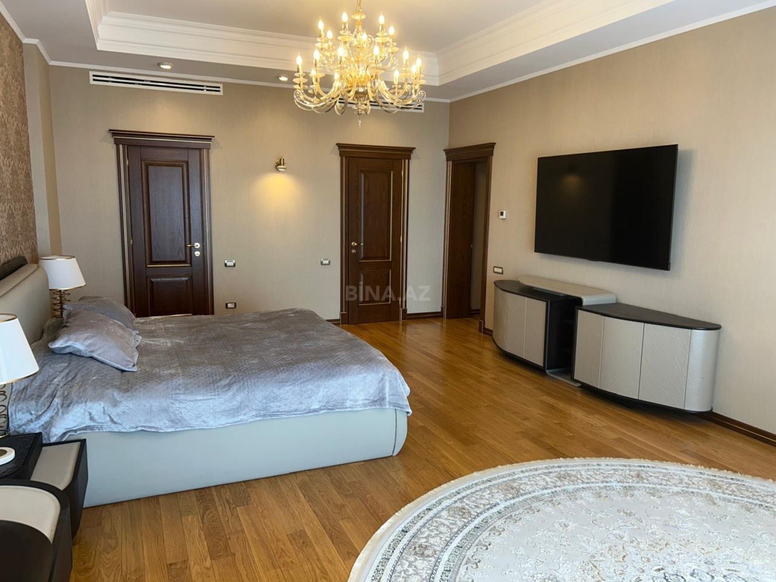5 otaqlı Köhnə tikili, Nizami m., Bakı