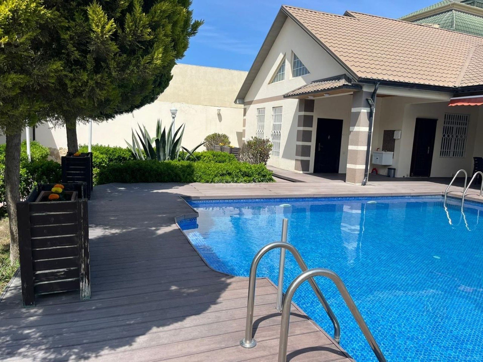 3 otaqlı Həyət evi/Bağ evi, Şüvəlan q., Bakı