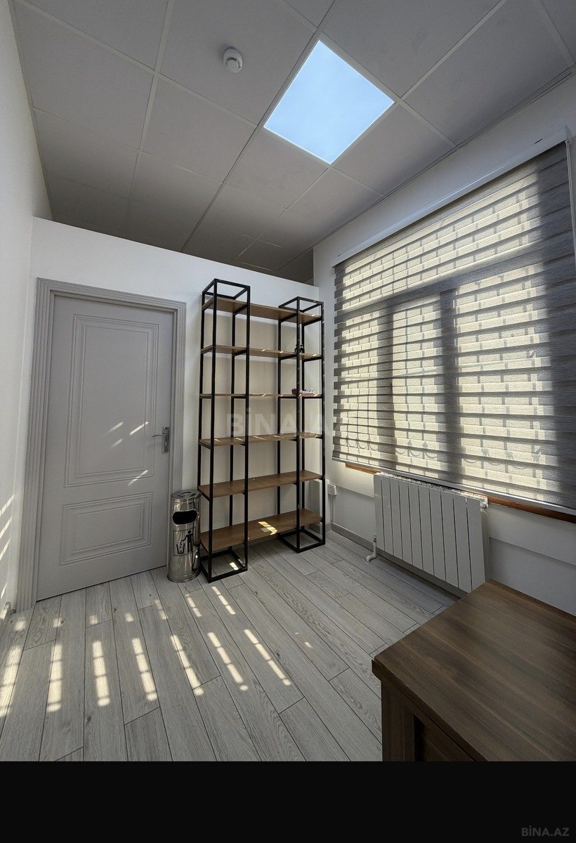 3 otaqlı Ofis, Koroğlu m., Bakı