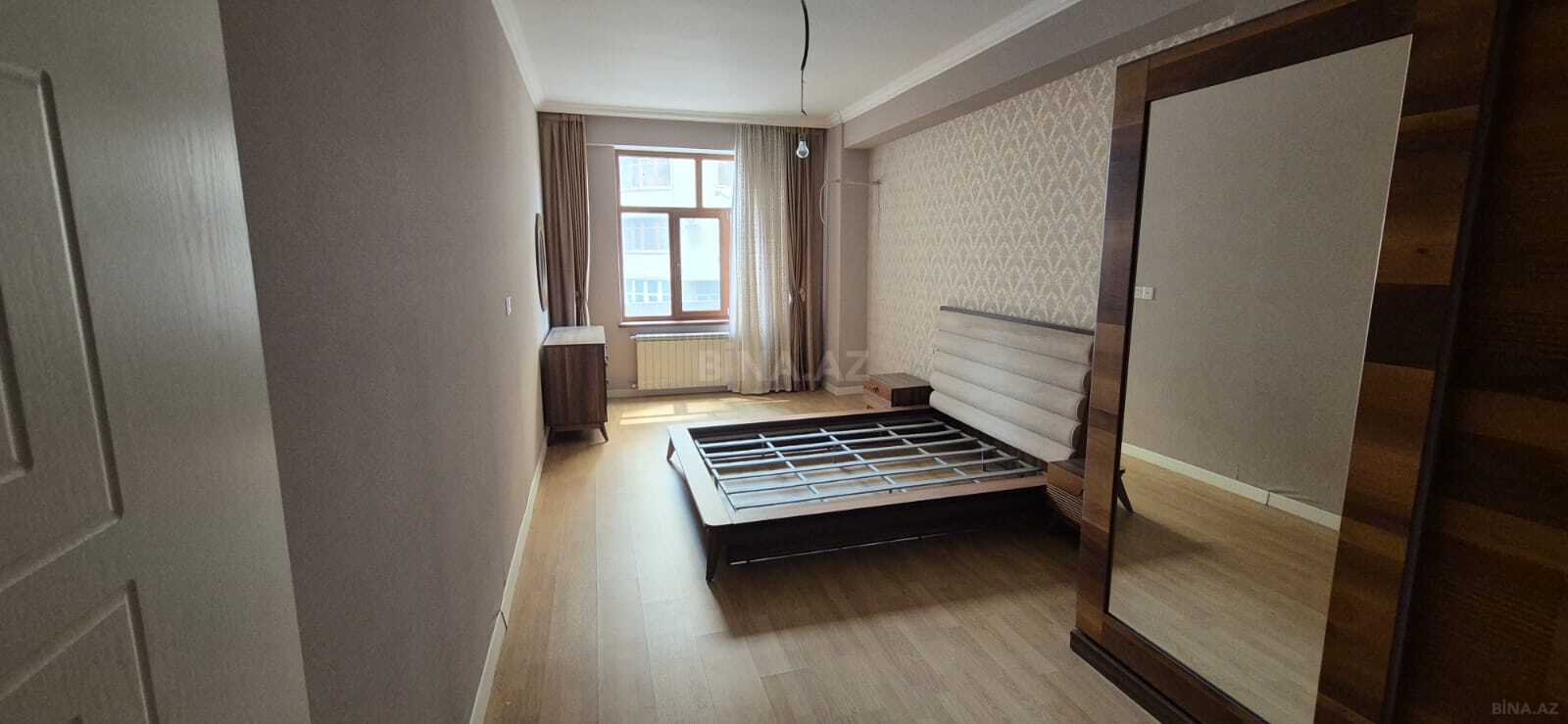 3 otaqlı Yeni tikili, Şah İsmayıl Xətai m., Bakı