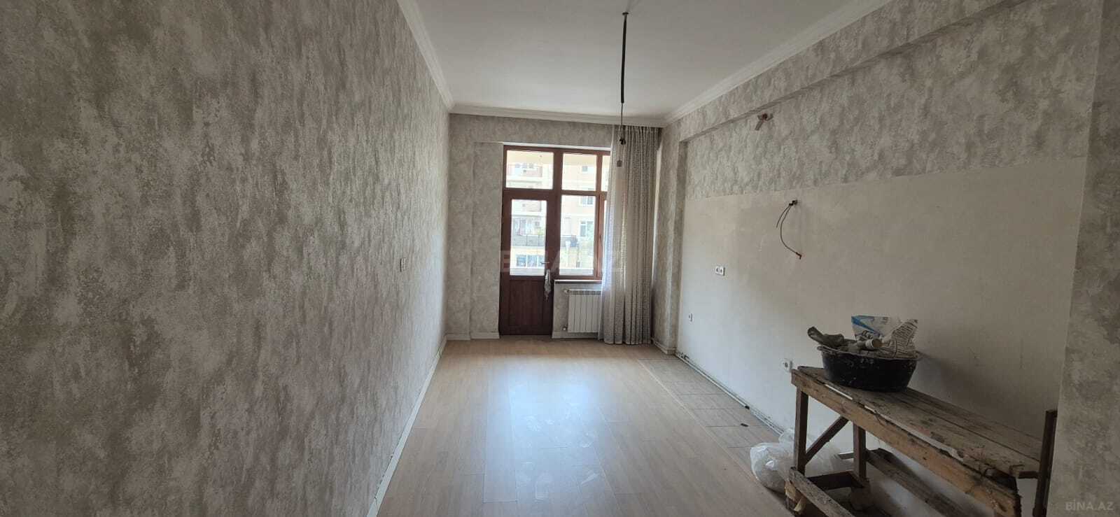 3 otaqlı Yeni tikili, Şah İsmayıl Xətai m., Bakı