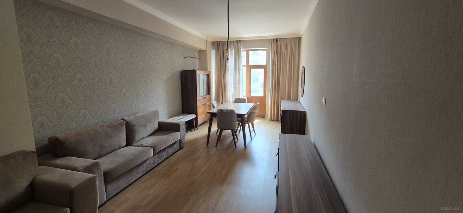 3 otaqlı Yeni tikili, Şah İsmayıl Xətai m., Bakı