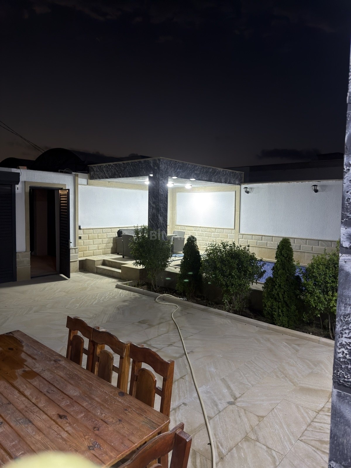 5 otaqlı Həyət evi/Bağ evi, Şüvəlan q., Bakı