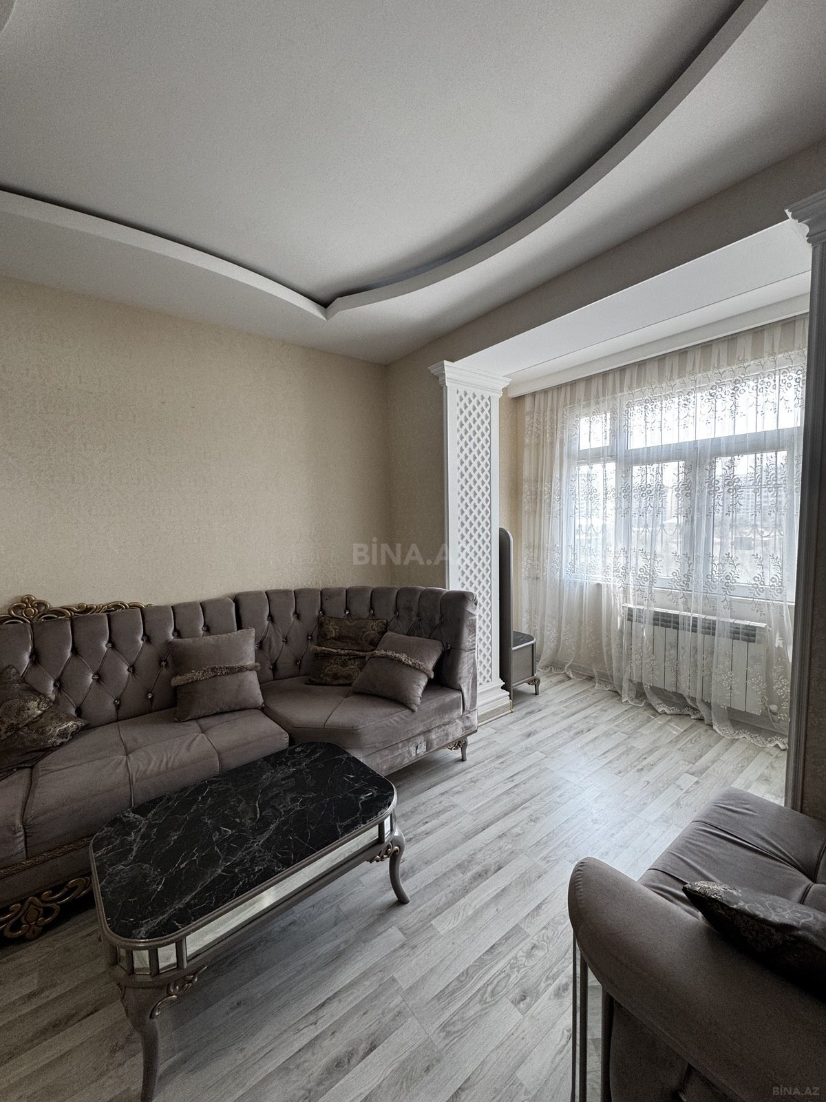 2 otaqlı Köhnə tikili, Neftçilər m., Bakı
