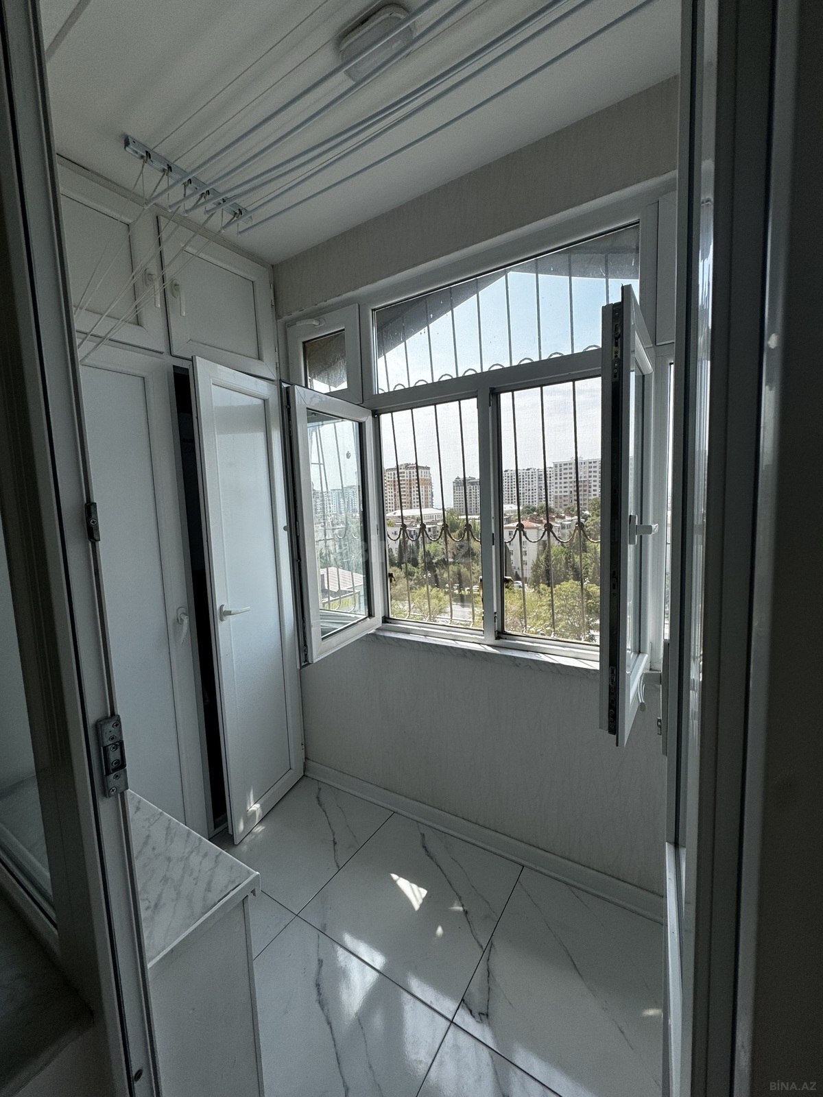 2 otaqlı Köhnə tikili, Neftçilər m., Bakı