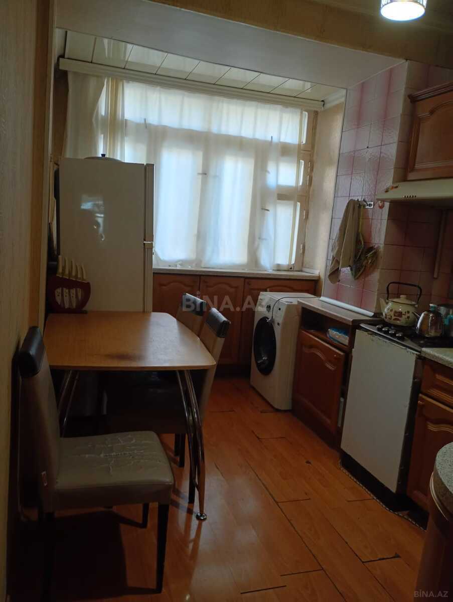 3 otaqlı Köhnə tikili, Gənclik m., Bakı