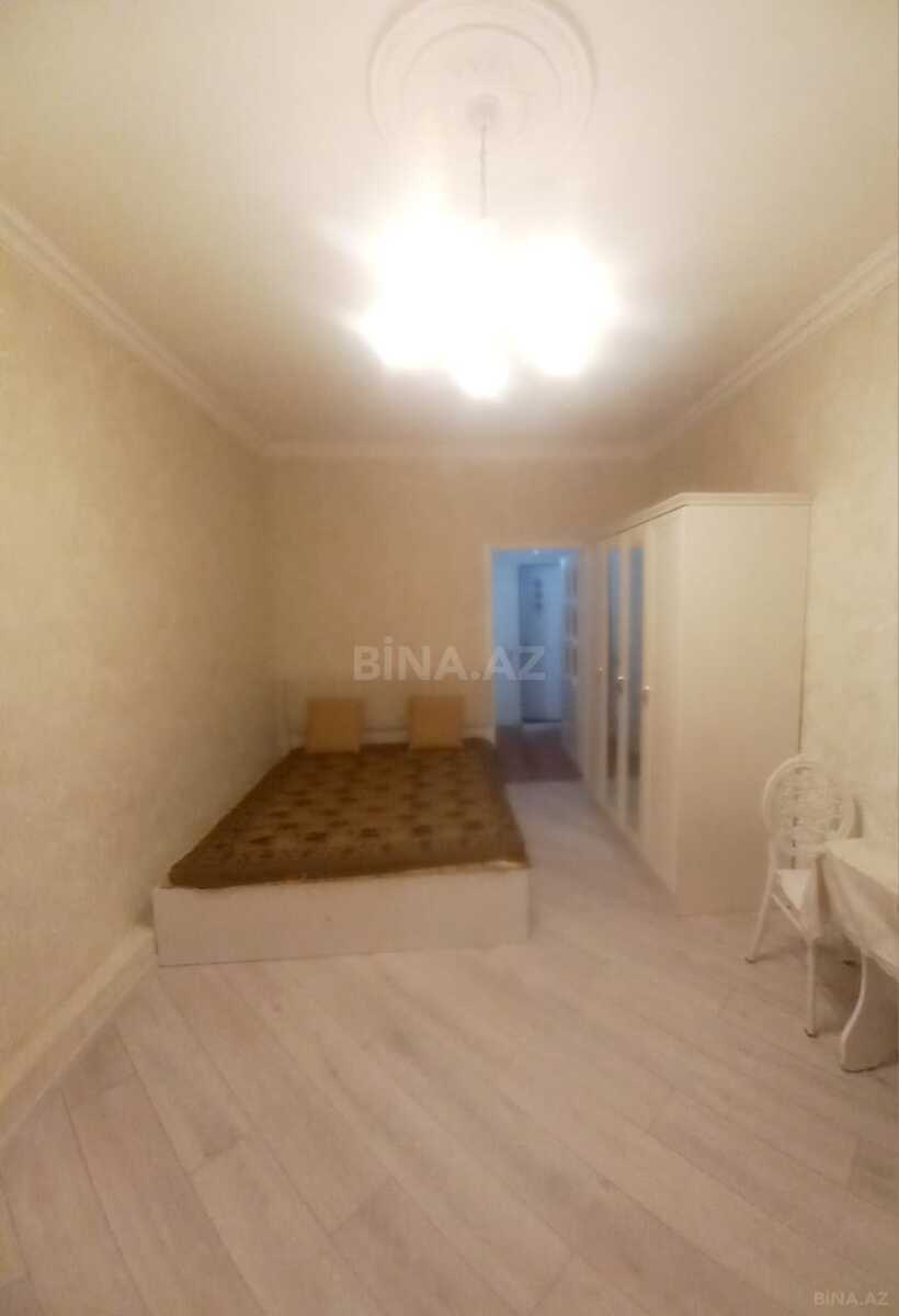 1 otaqlı Köhnə tikili, Həzi Aslanov m., Bakı