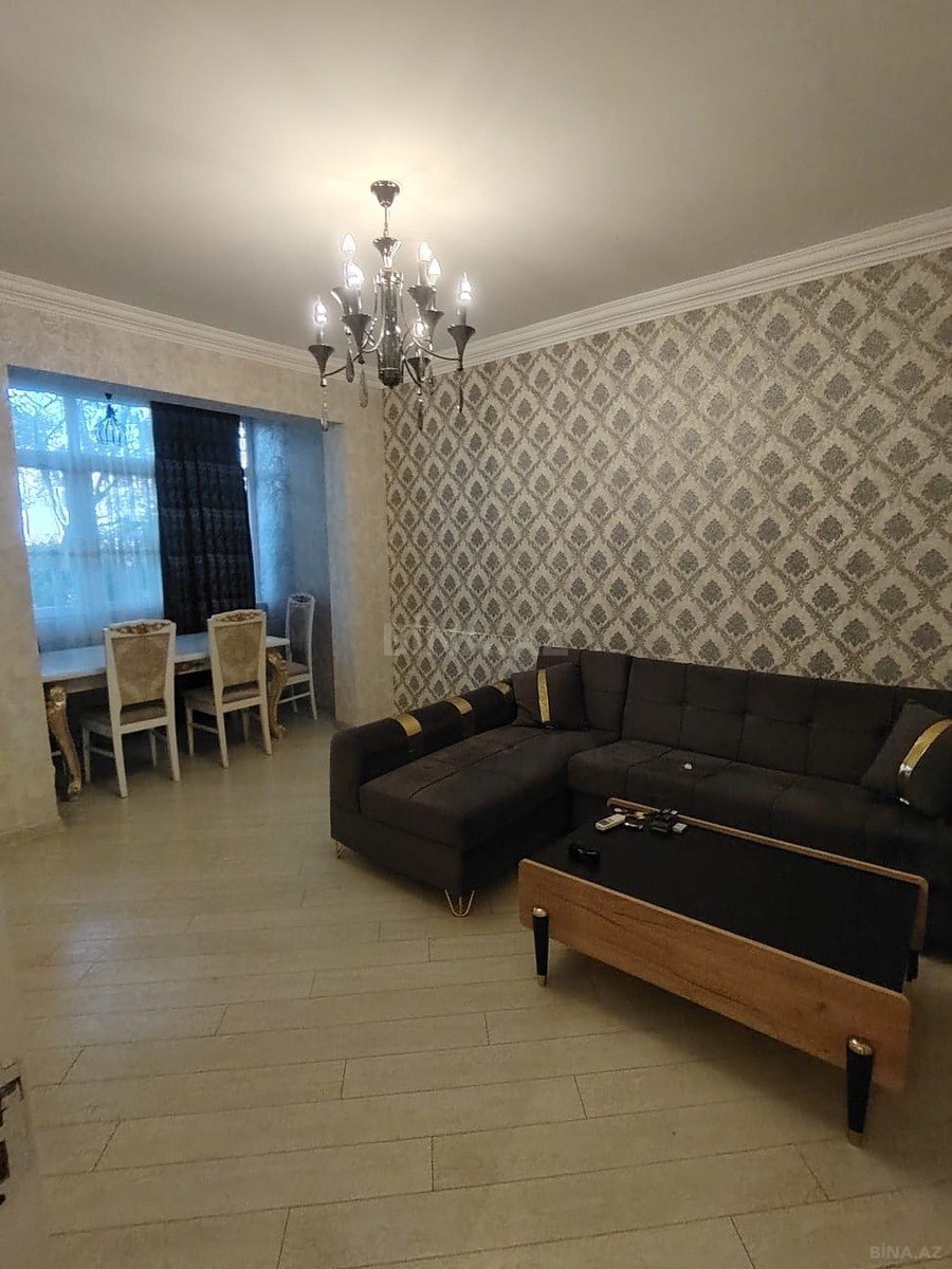 2 otaqlı Köhnə tikili, Memar Əcəmi m., Bakı