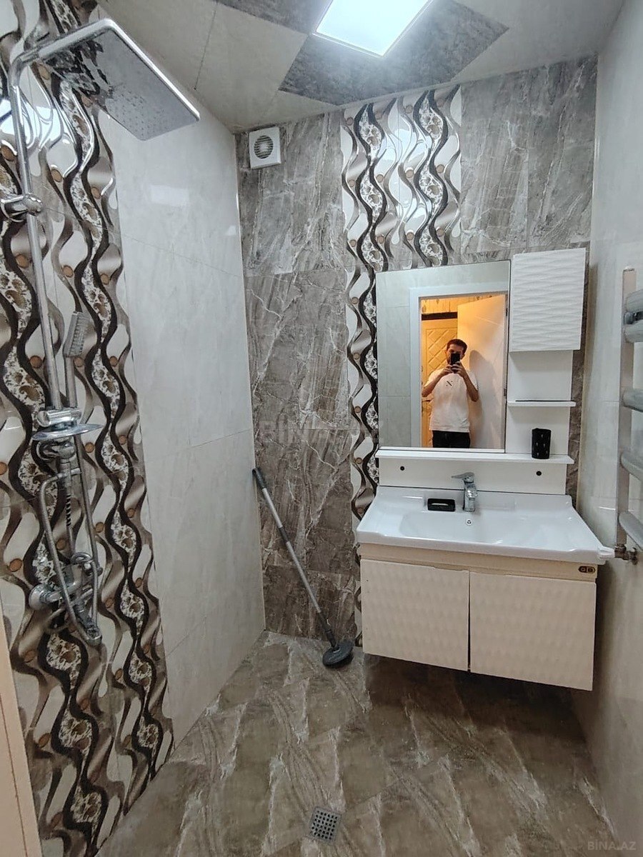 2 otaqlı Köhnə tikili, Memar Əcəmi m., Bakı