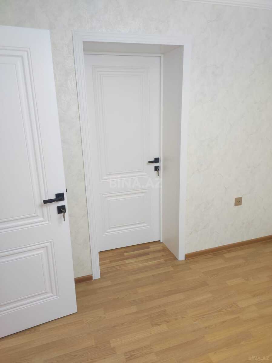 3 otaqlı Köhnə tikili, Elmlər Akademiyası m., Bakı