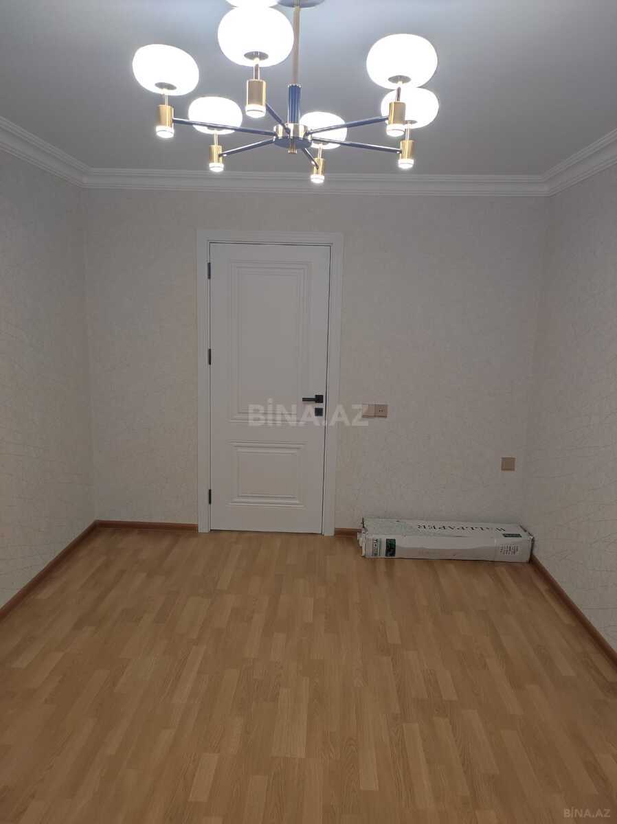 3 otaqlı Köhnə tikili, Elmlər Akademiyası m., Bakı