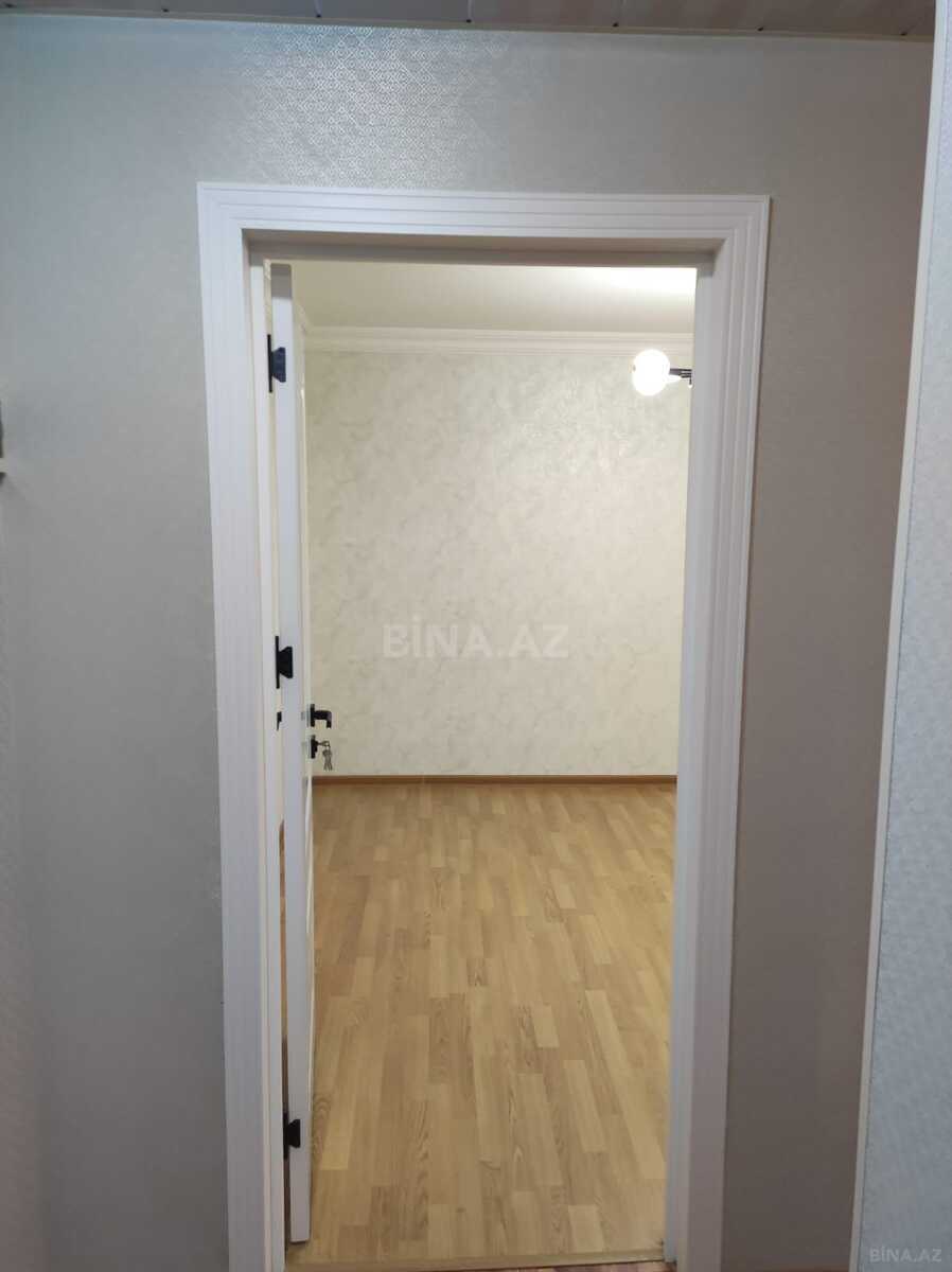 3 otaqlı Köhnə tikili, Elmlər Akademiyası m., Bakı