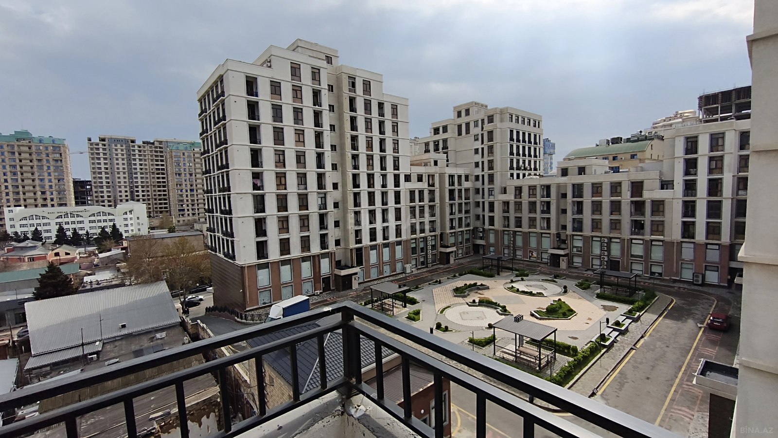 4 otaqlı Yeni tikili, 8 Noyabr m., Bakı