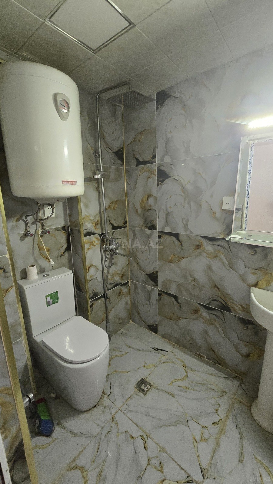 1 otaqlı Köhnə tikili, Qara Qarayev m., Bakı