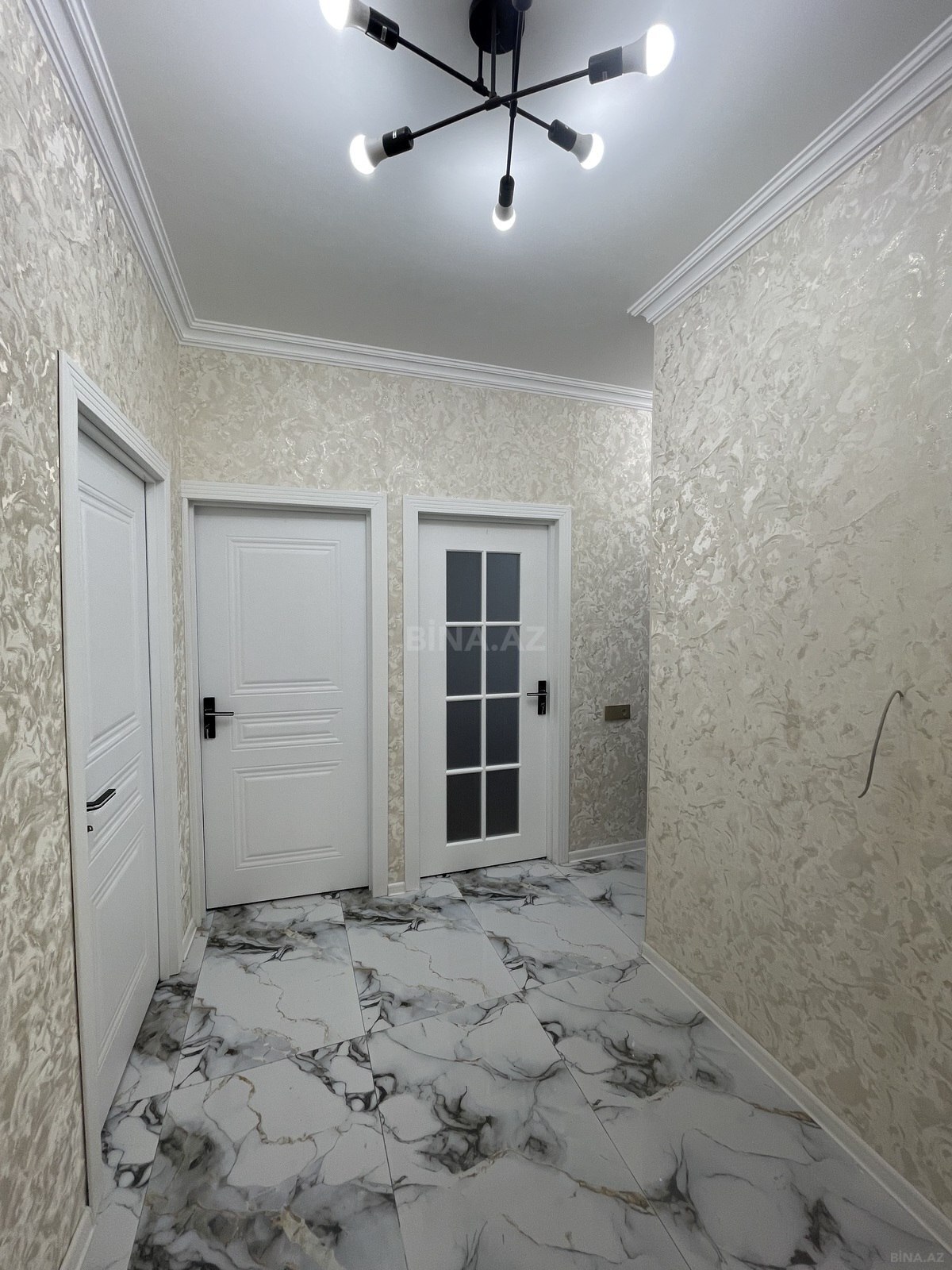 3 otaqlı Köhnə tikili, Azadlıq Prospekti m., Bakı