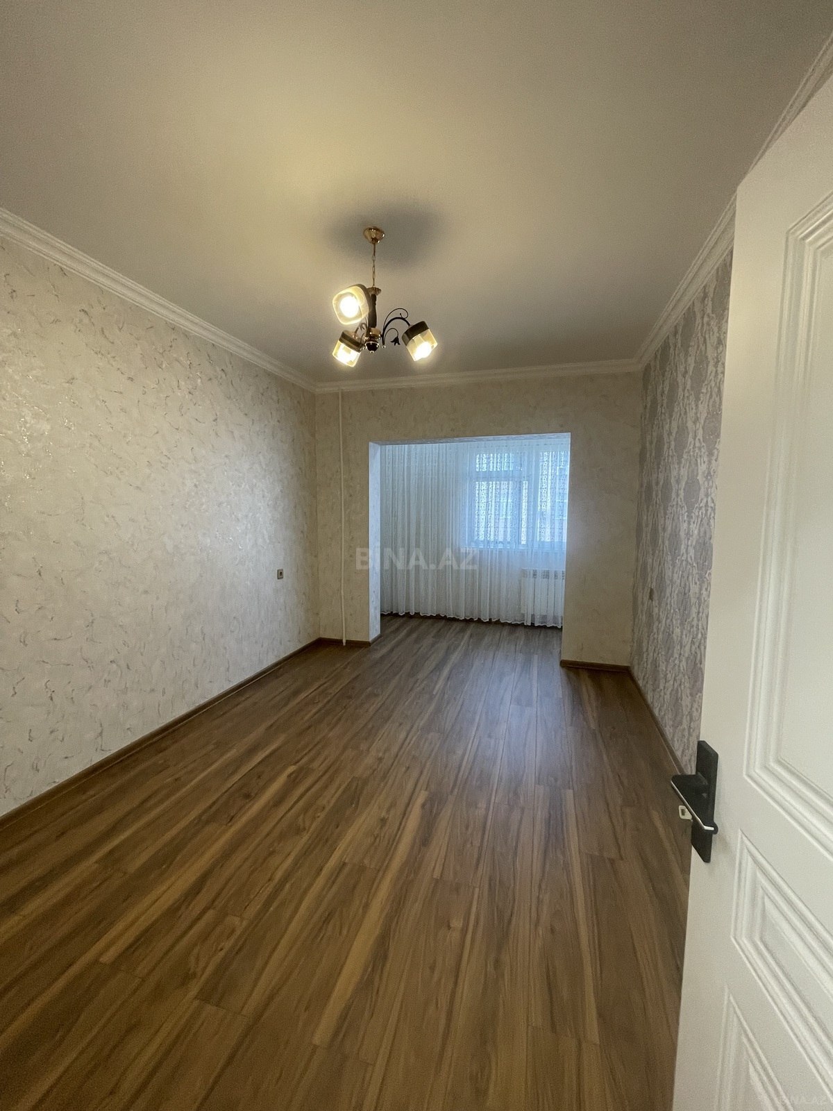 3 otaqlı Köhnə tikili, Azadlıq Prospekti m., Bakı