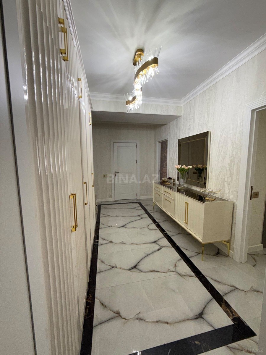 3 otaqlı Yeni tikili, Neftçilər m., Bakı