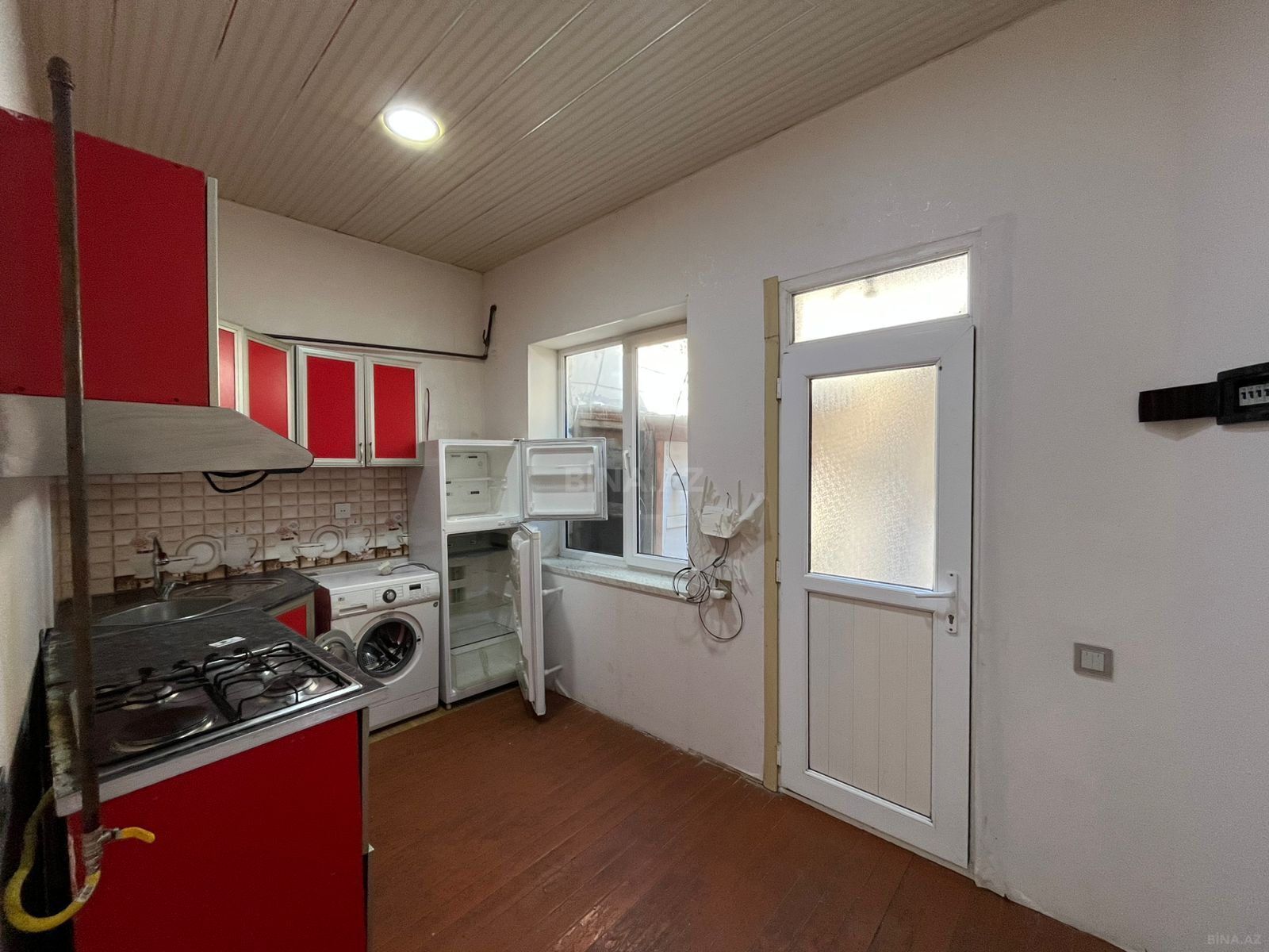 2 otaqlı Həyət evi/Bağ evi, İnşaatçılar m., Bakı
