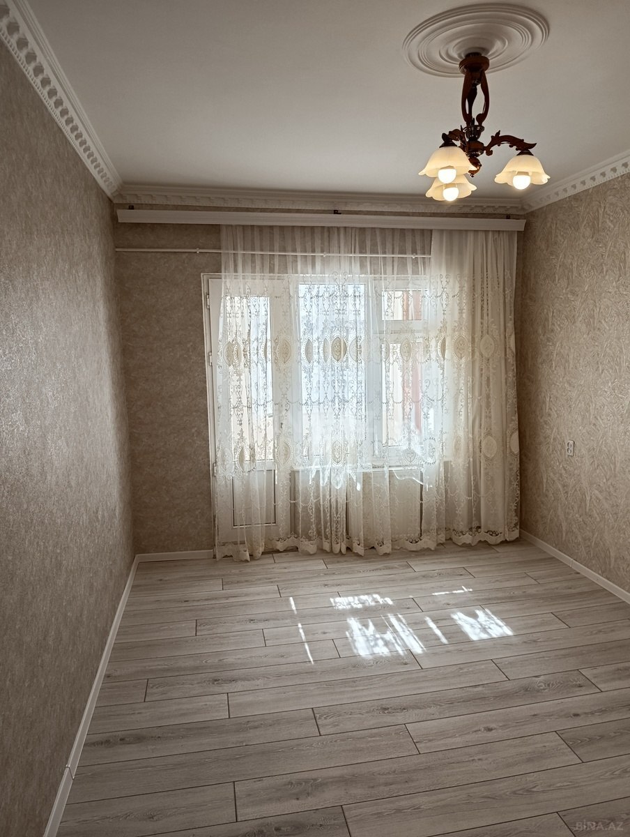 3 otaqlı Köhnə tikili, Əhmədli m., Bakı