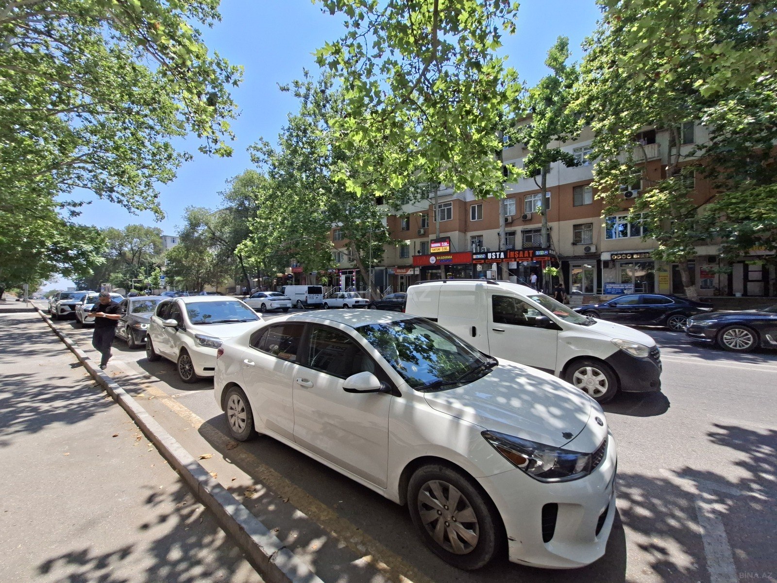 2 otaqlı Köhnə tikili, Memar Əcəmi m., Bakı