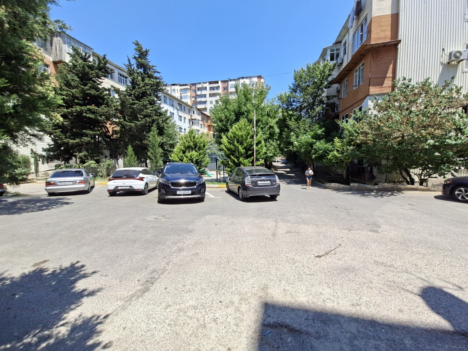 2 otaqlı Köhnə tikili, Memar Əcəmi m., Bakı