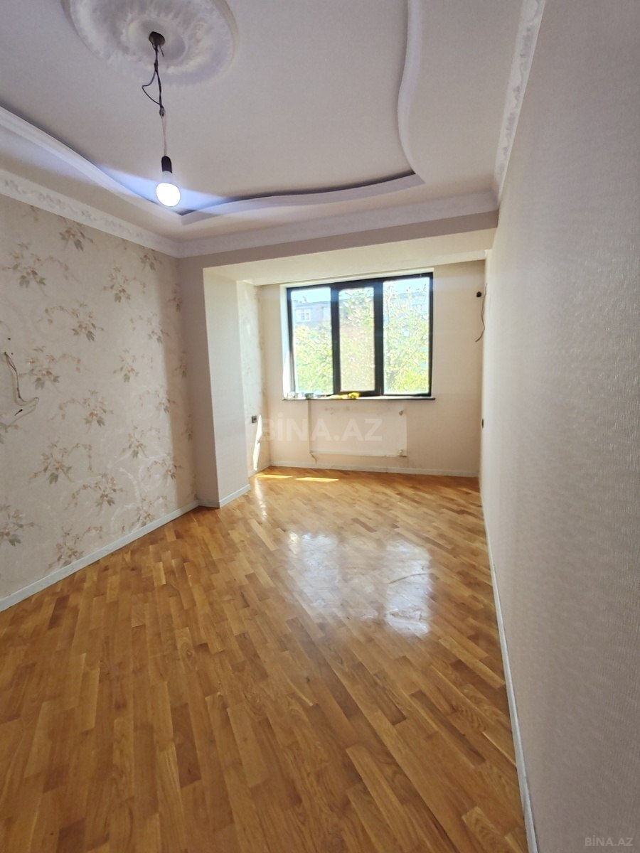 3 otaqlı Köhnə tikili, Nizami r., Bakı