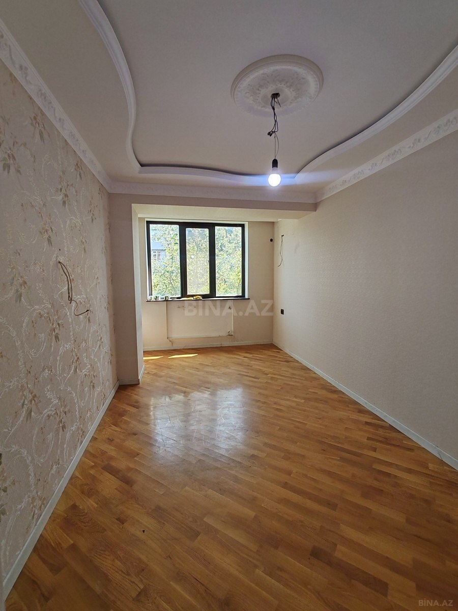 3 otaqlı Köhnə tikili, Nizami r., Bakı