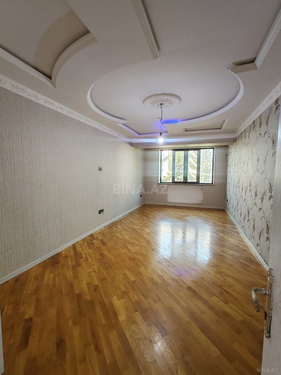 3 otaqlı Köhnə tikili, Nizami r., Bakı
