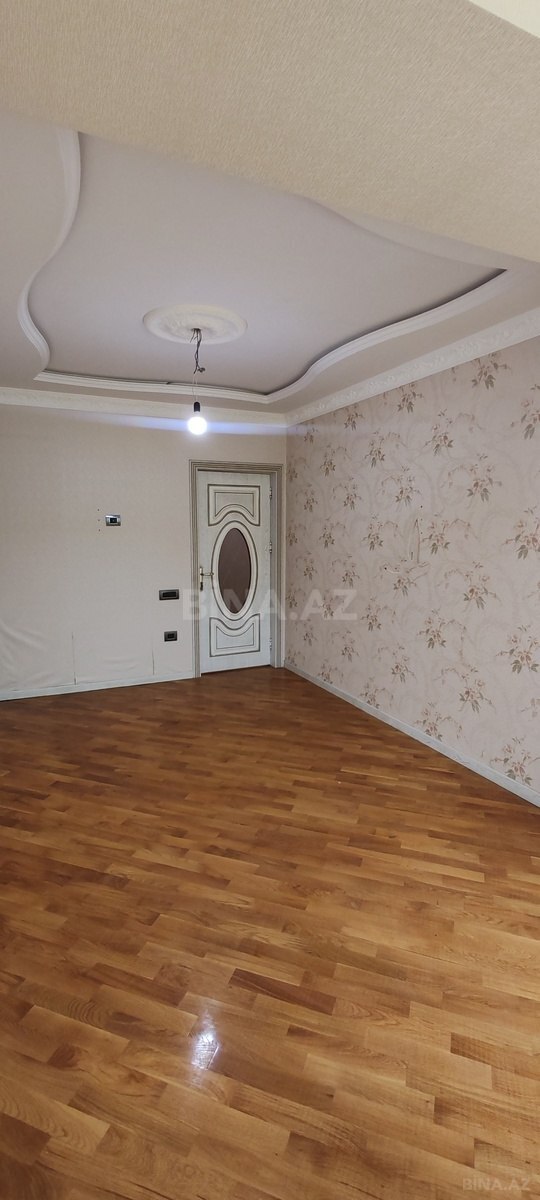 3 otaqlı Köhnə tikili, Nizami r., Bakı