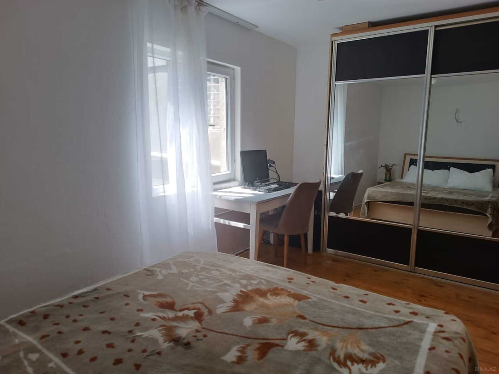 2 otaqlı Həyət evi/Bağ evi, M.Ə.Rəsulzadə q., Bakı