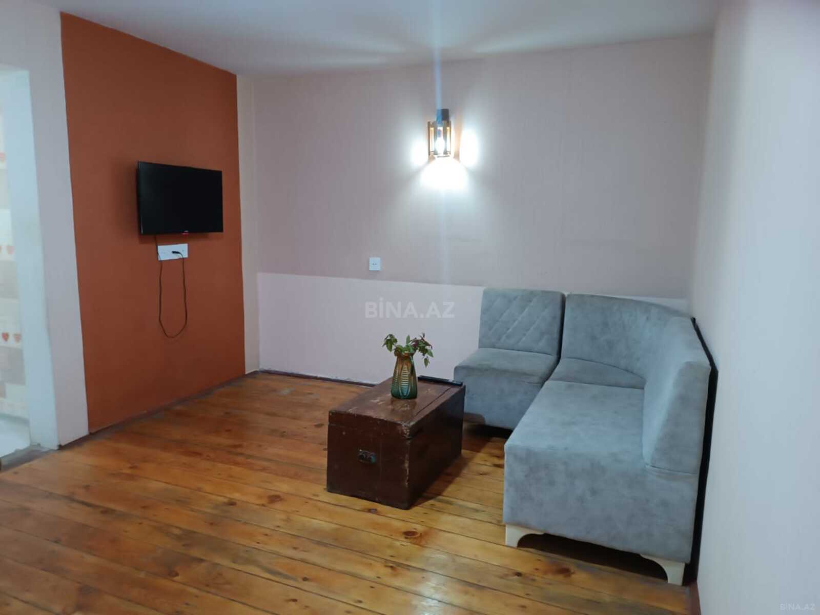 2 otaqlı Həyət evi/Bağ evi, M.Ə.Rəsulzadə q., Bakı