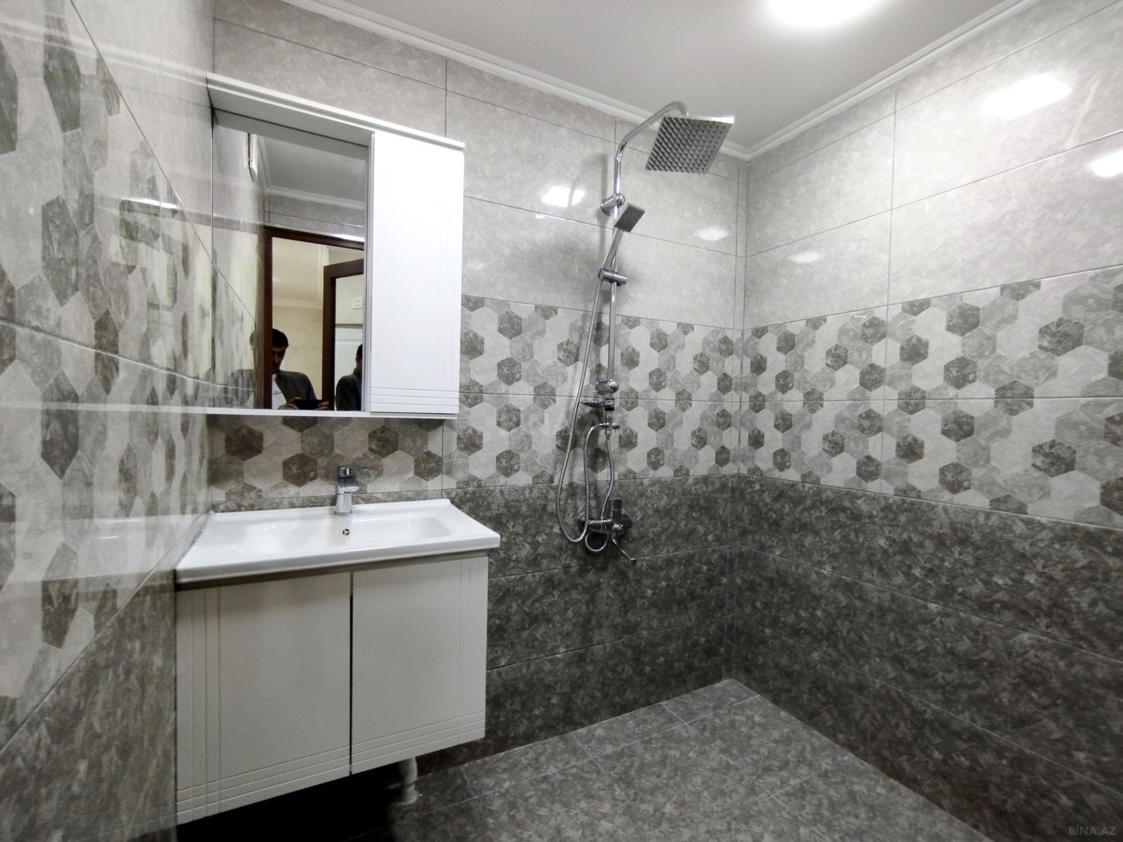 2 otaqlı Köhnə tikili, Əhmədli q., Bakı