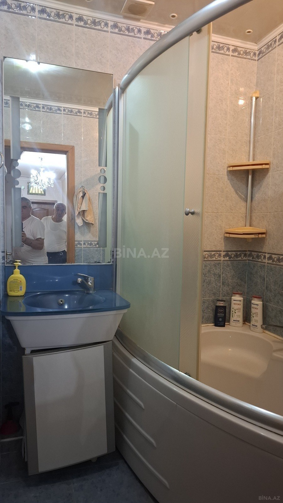 4 otaqlı Köhnə tikili, Neftçilər m., Bakı