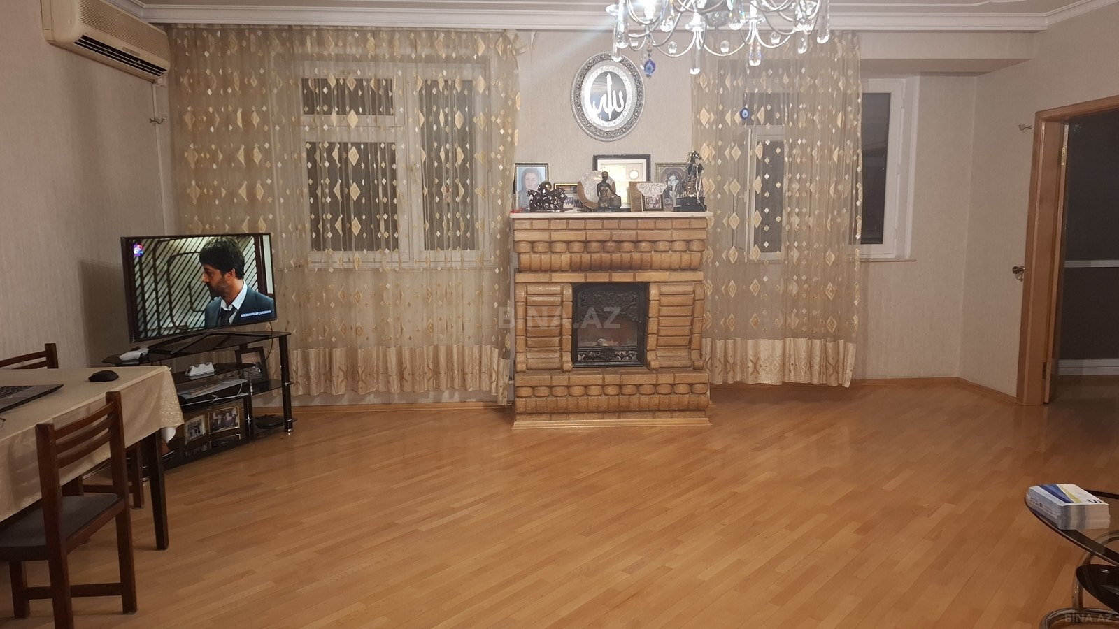 4 otaqlı Köhnə tikili, Neftçilər m., Bakı