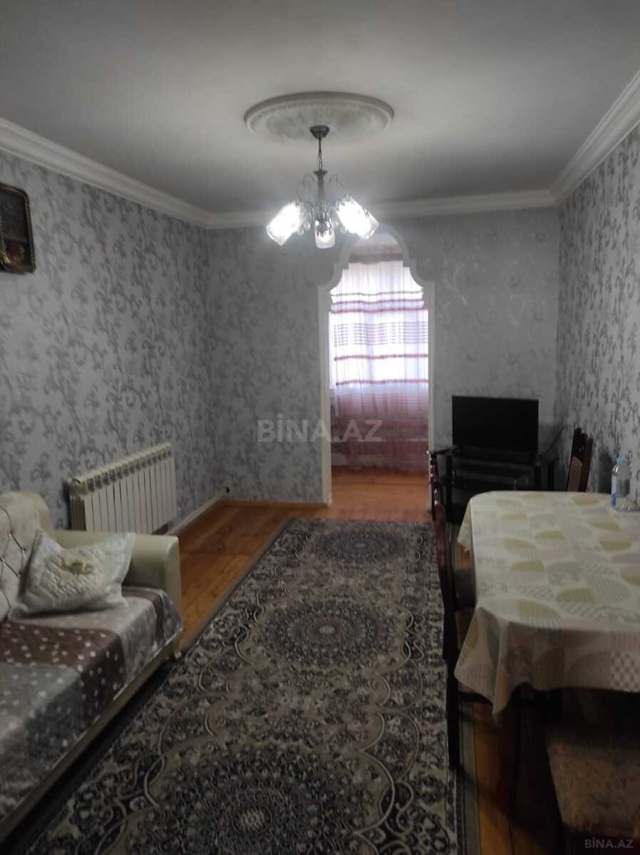 2 otaqlı Köhnə tikili, Gəncə