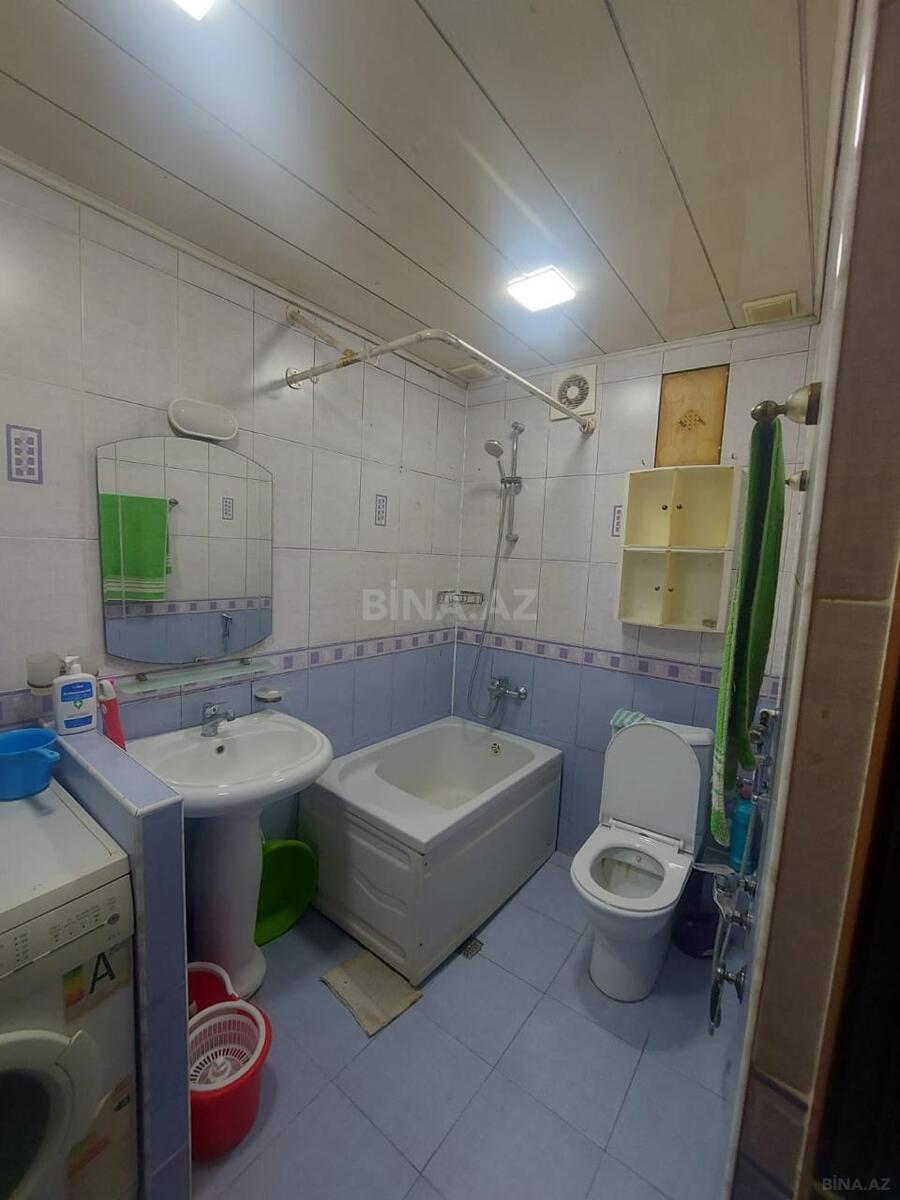 2 otaqlı Köhnə tikili, Neftçilər m., Bakı