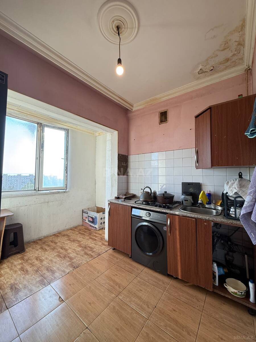 3 otaqlı Köhnə tikili, Həzi Aslanov m., Bakı